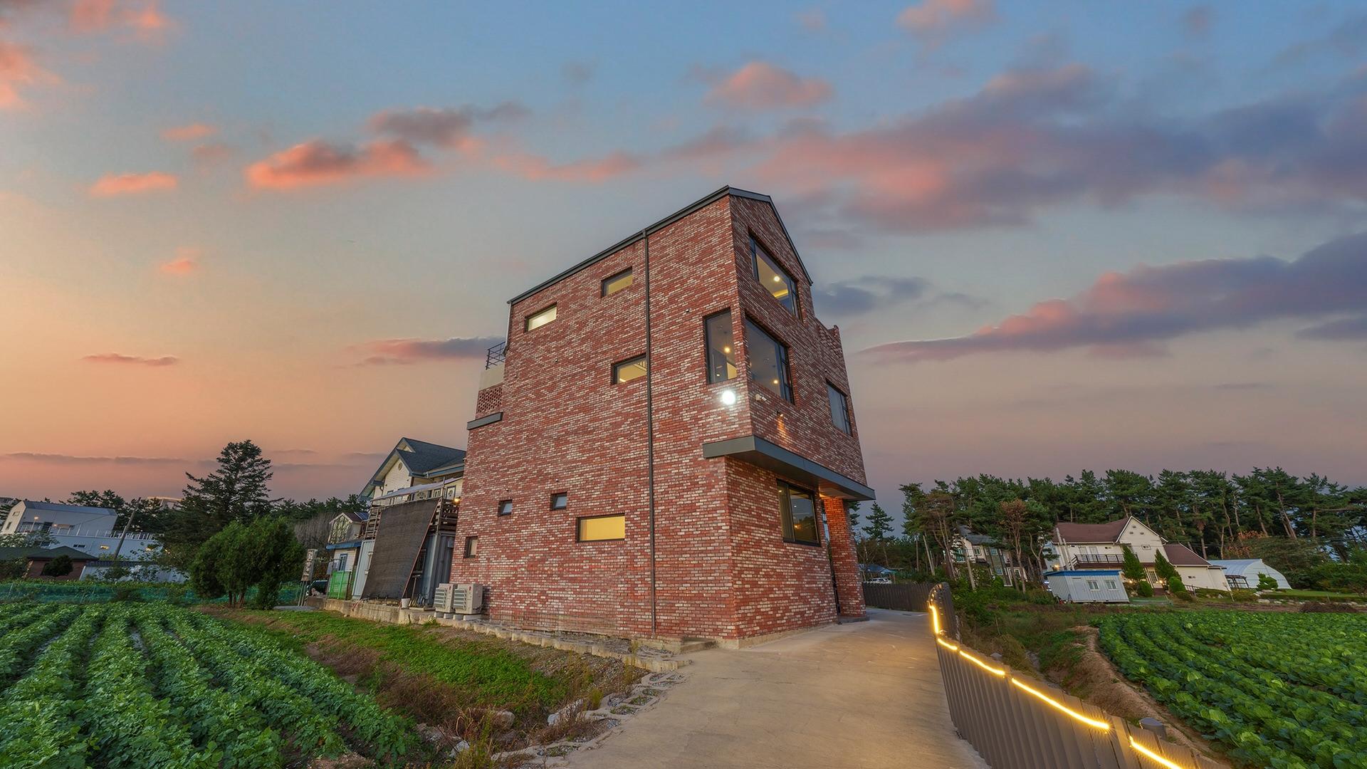 강릉 스테이다시올게 풀빌라 펜션 (Gangneung Staydasiolgae PoolvillaPension)