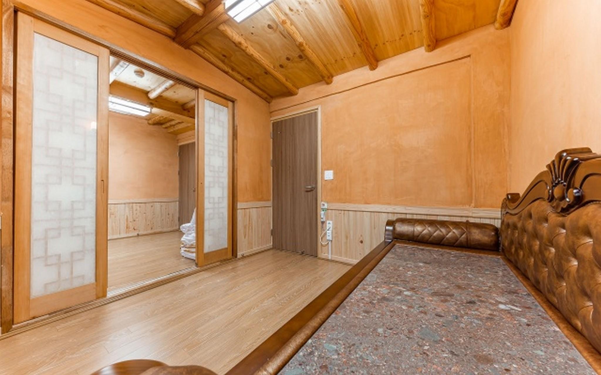 공주 초이 한옥호텔 (Gongju Choi Hanok Hotel)