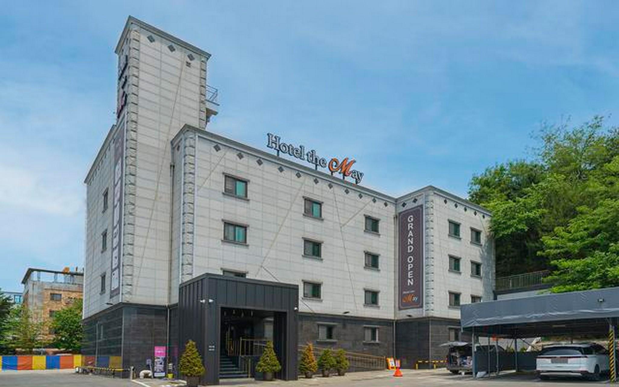 화성 월문 호텔 더 메이 (Hwaseong Wolmun Hotel The May)