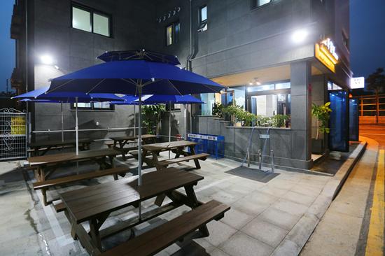 Daecheon Kona Dog Pension