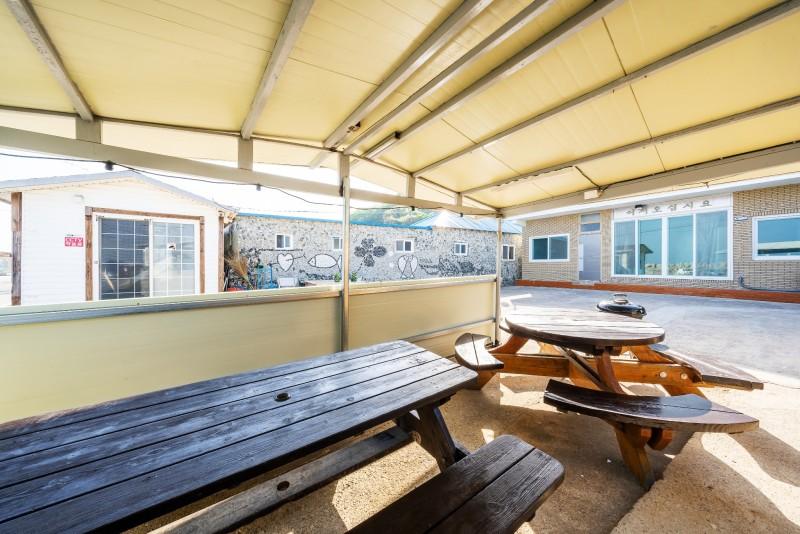영덕 스테이693오션뷰펜션 (Yeongdeok Stay 693 Ocean View Pension)