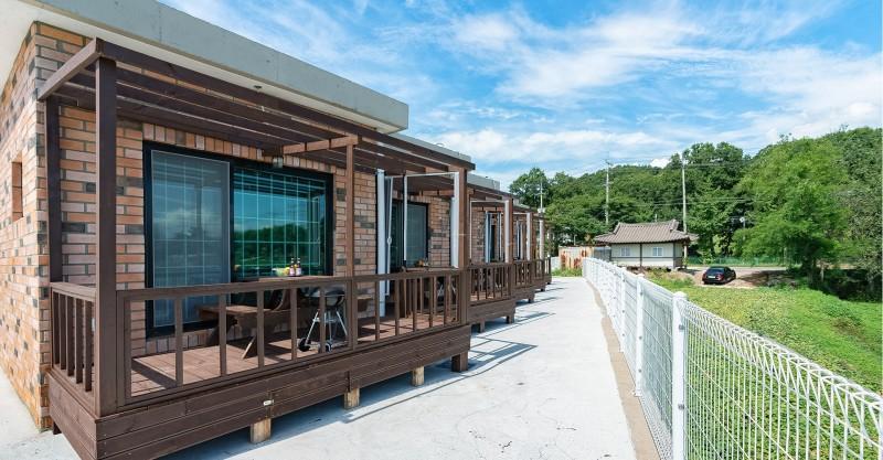 강화도 솔정펜션 (Ganghwado Soljeong Pension)