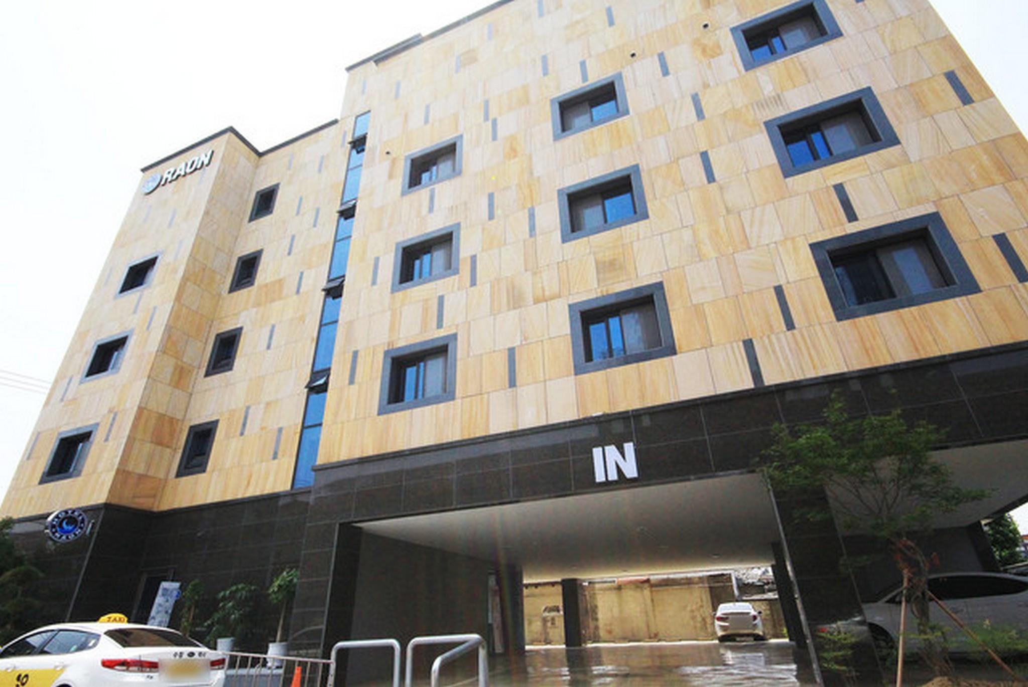 전주 중앙 라온 호텔 (Jeonju Jungang Raon Hotel)