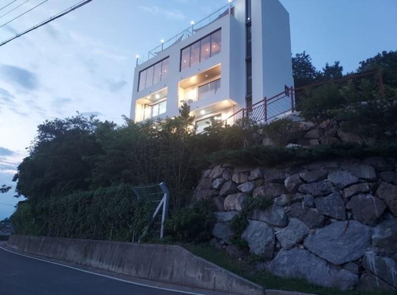 여수 낭도의아침펜션 (Yeosu Nangdo's Morning Pension)