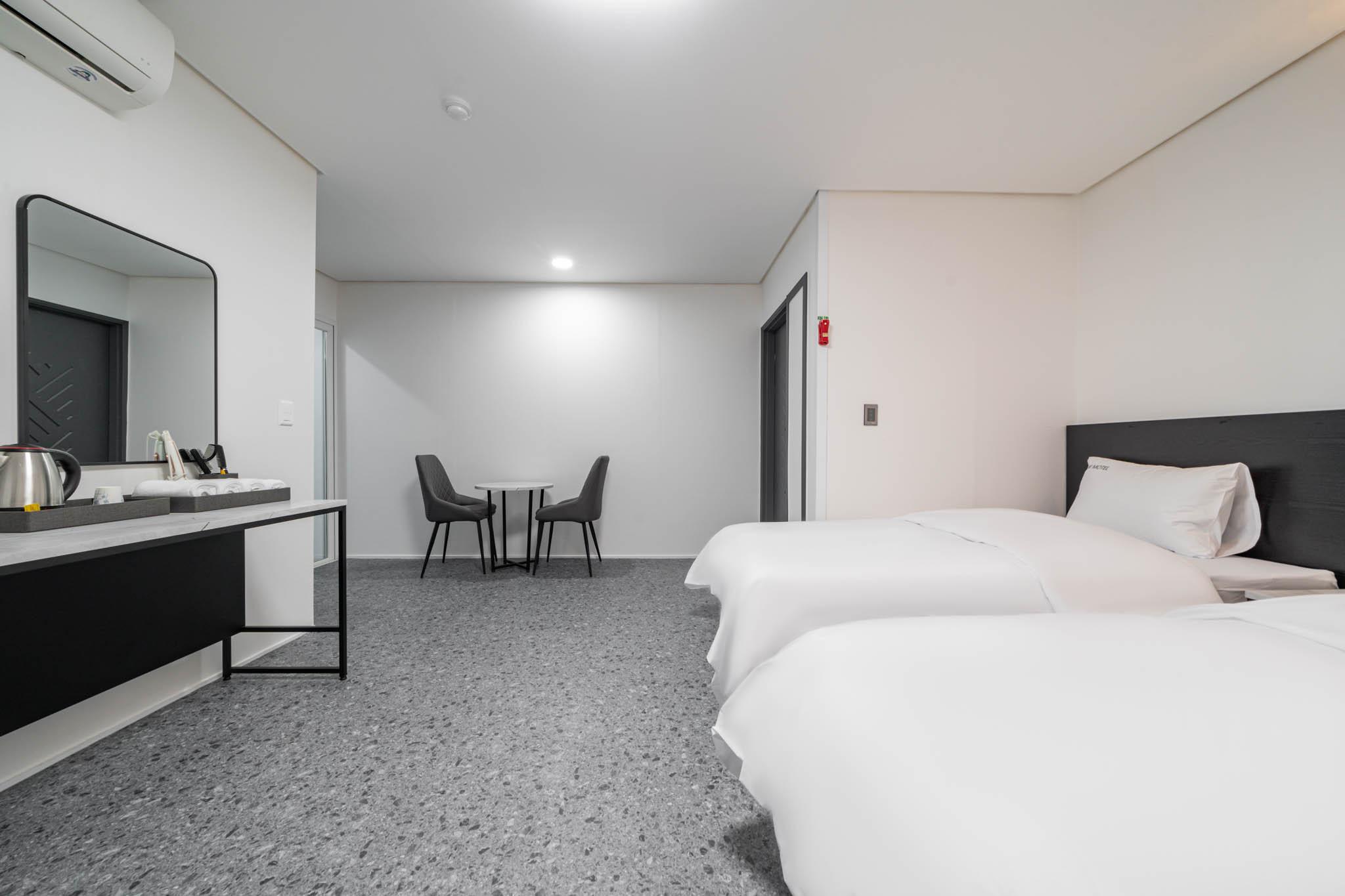 문경 호텔W (Mungyeong Hotel W)