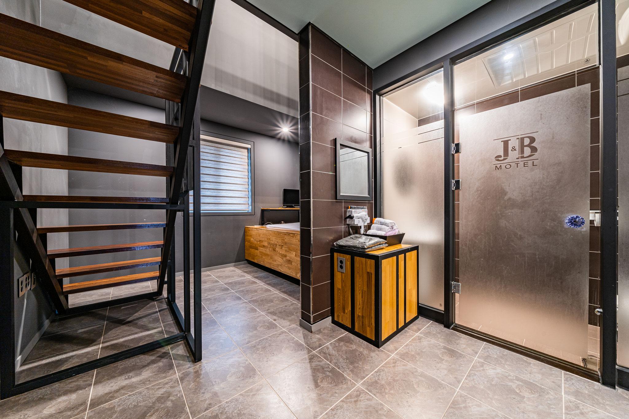 제천 J&B(제이앤비)무인텔 (Jecheon J&B Motel)