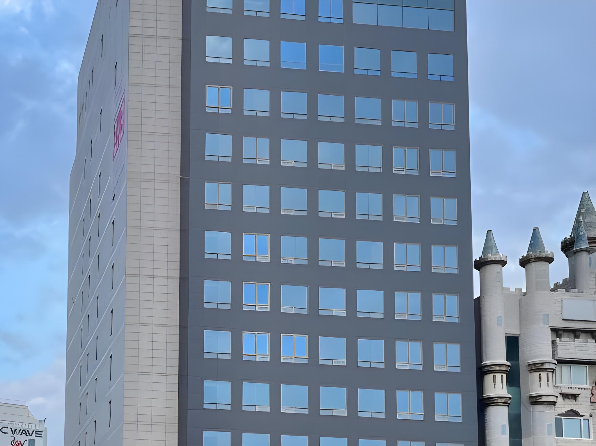 라마다 플라자 바이 윈덤 충장 (Ramada Plaza by Wyndham Chungjang)