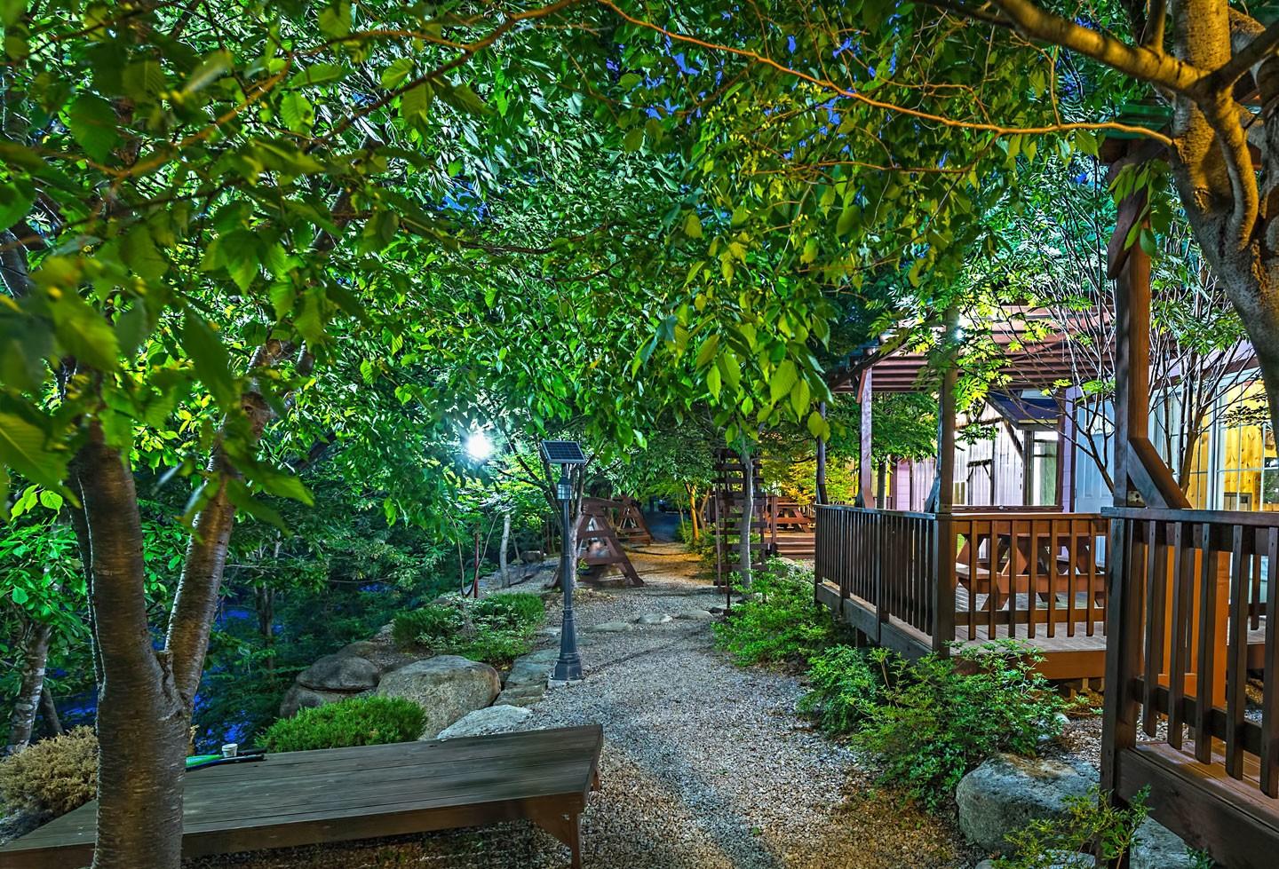 물가에 펜션 (Moolgaae Pension)