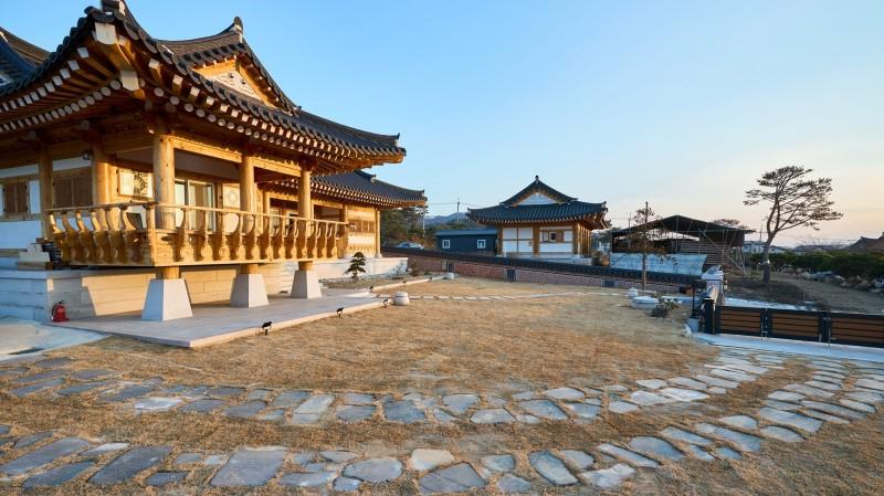 경주 해오름한옥스테이펜션 (Gyeongju Haeoreum Hanok Stay Pension)