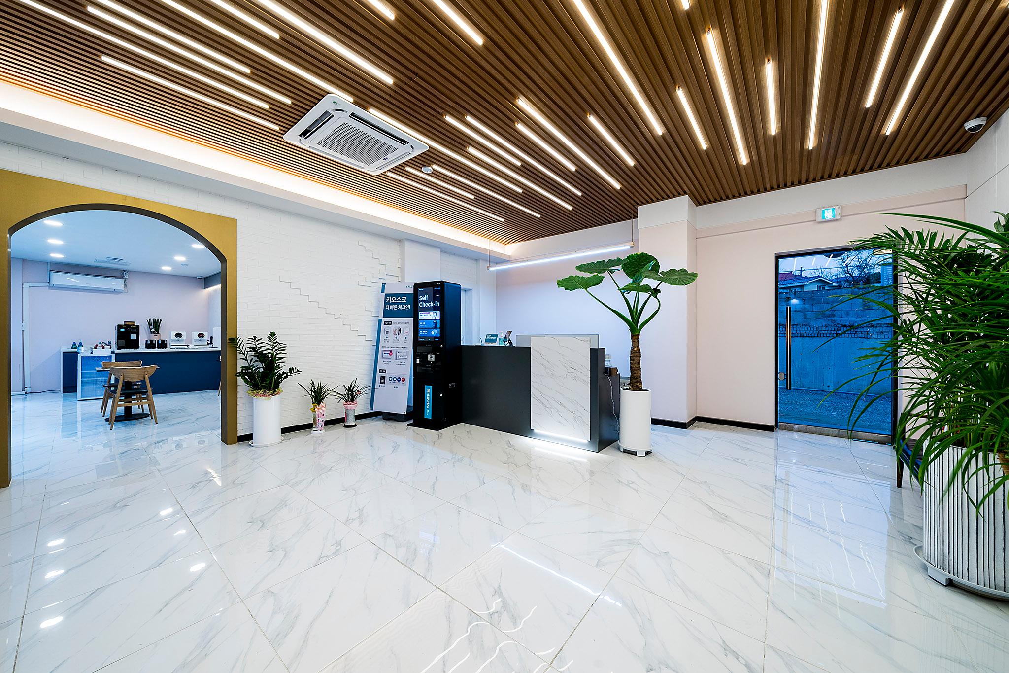 천안 YAM 천안신부점 (Cheonan YAM Cheonan Shinbu Branch)