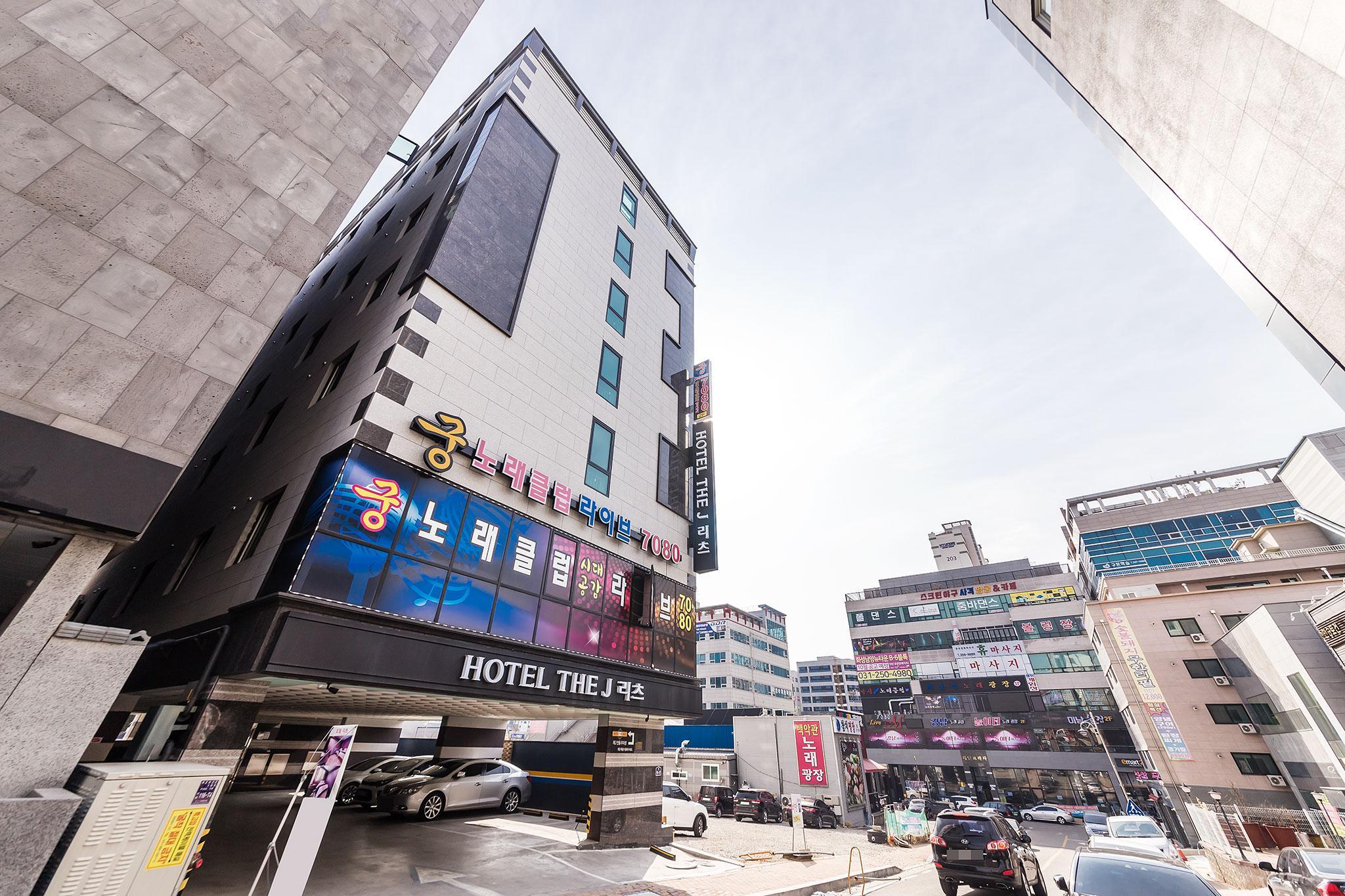 화성 리츠 호텔 (Hwaseong Ritz Hotel)