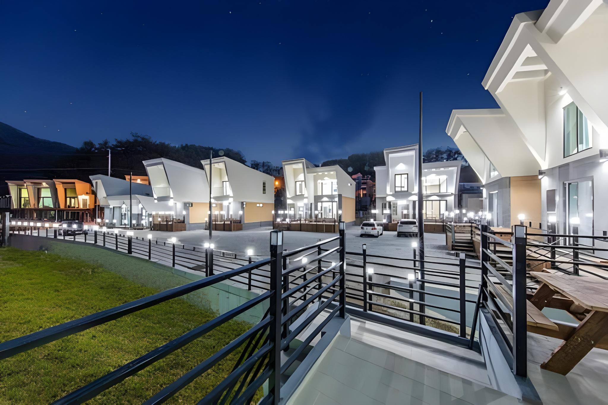 무주 홀리데이펜션 (Muju Holiday Pension)
