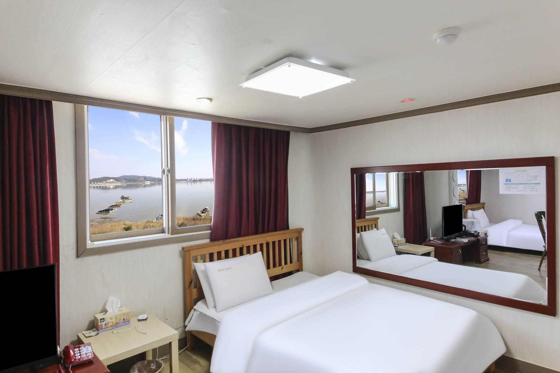 서천 금강비치모텔 (Geumgang Beach Motel)