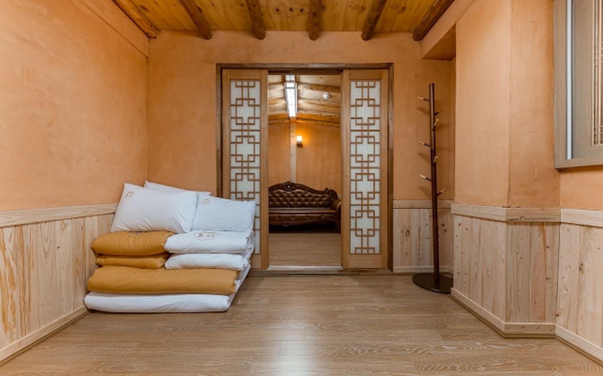 공주 초이 한옥호텔 (Gongju Choi Hanok Hotel)