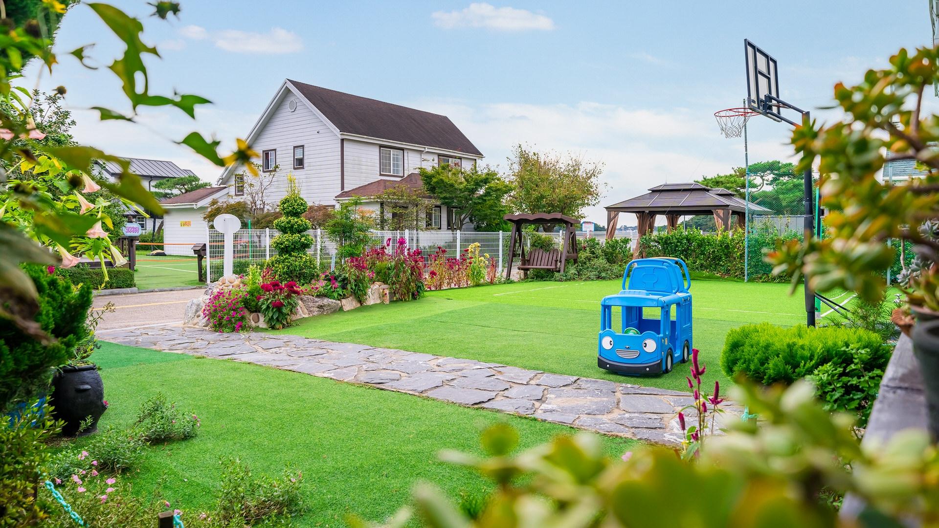 Daebudo Hebron Poolvilla 대부도 헤브론 독채 풀빌라 펜션 (Daebudo Hebron Poolvilla)
