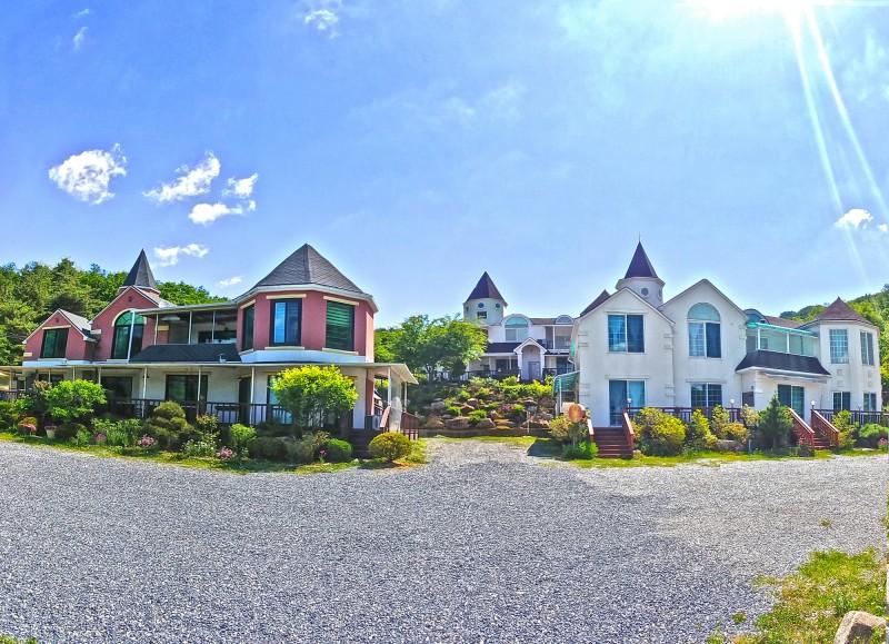 제천 호수풍경펜션 (Jecheon Lake View Pension)