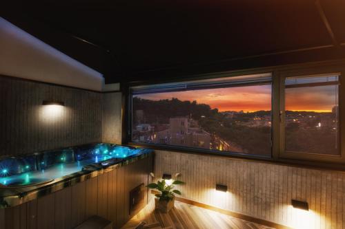 엔브릿지 호텔 (N Bridge Hotel)