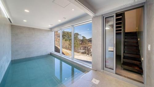 태안 오아텐풀빌라 (Taean Oaten Pool Villa)