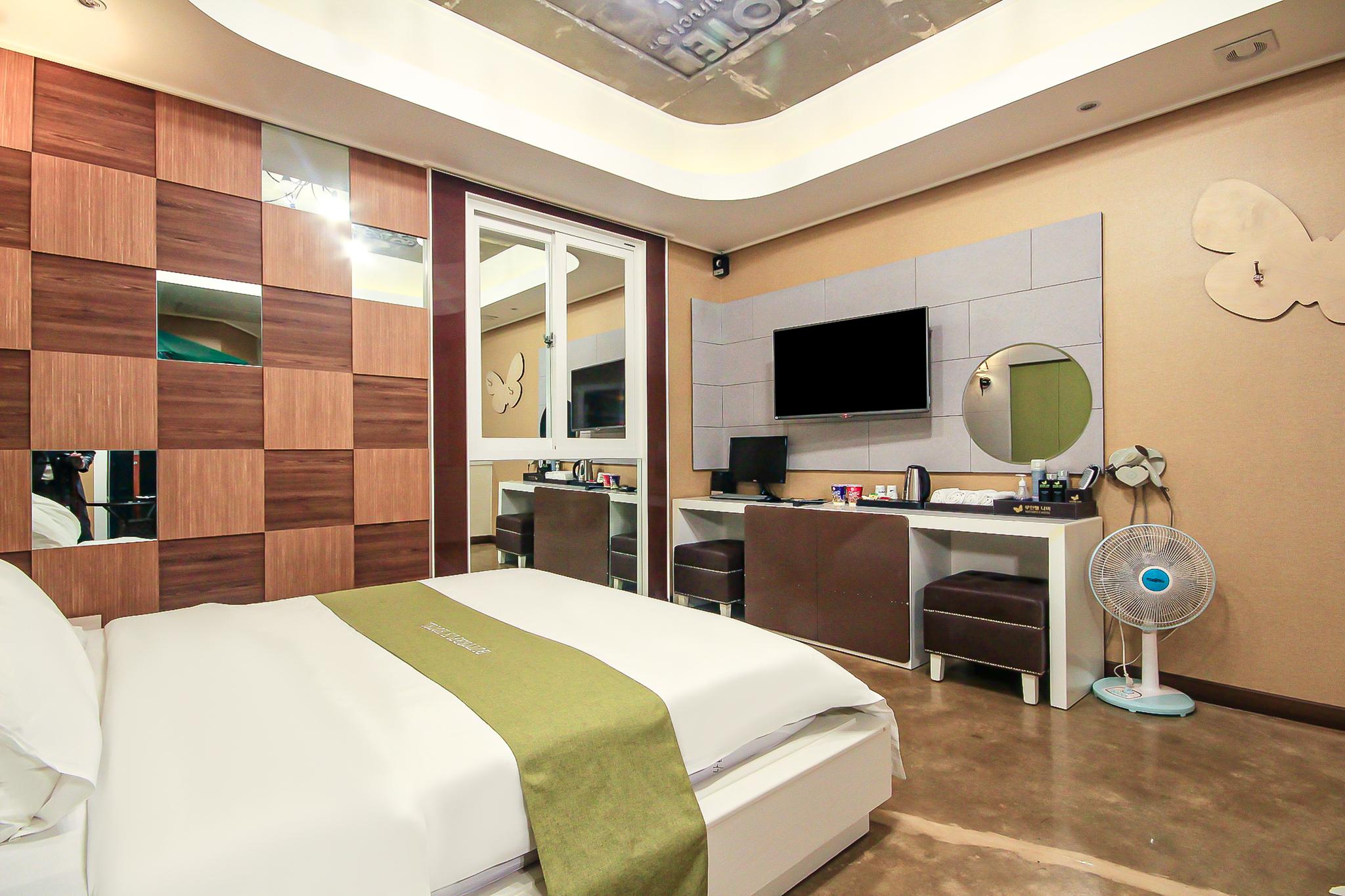 부안 격포 나비 펜션&무인텔 (Buan Gyeokpo Navi Pension and Self check-in Motel)