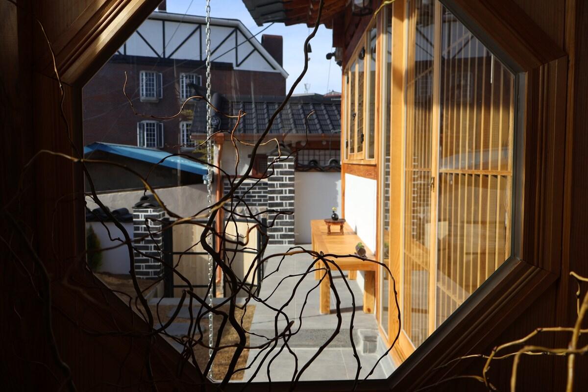 안동 시내 독채 한옥 스테이, 아름다움을 알아 가는 곳: 미지한옥 (Andong City Center Private Hanok Stay, A Place to Discover Beauty: Miji Hanok)