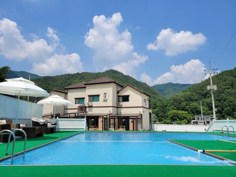 무주 다온데이펜션 (Muju Daon Day Pension)
