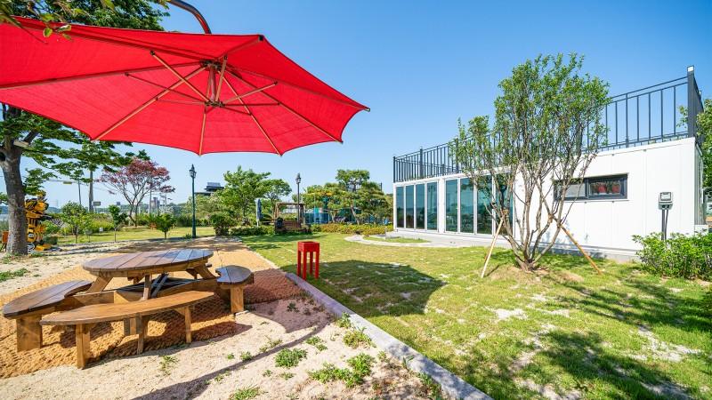 옹진 봄바스펜션 (Ongjin Bombas Pension)
