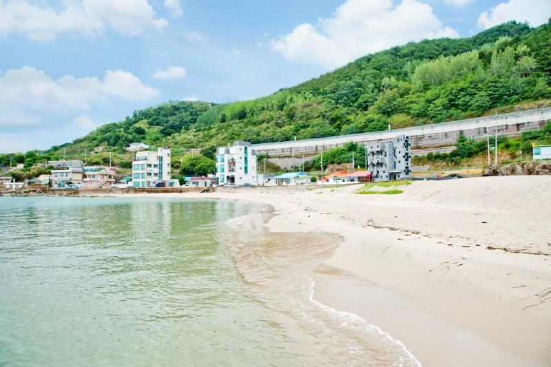 울진 새파랑길펜션 (Uljin Saeparanggil Pension)