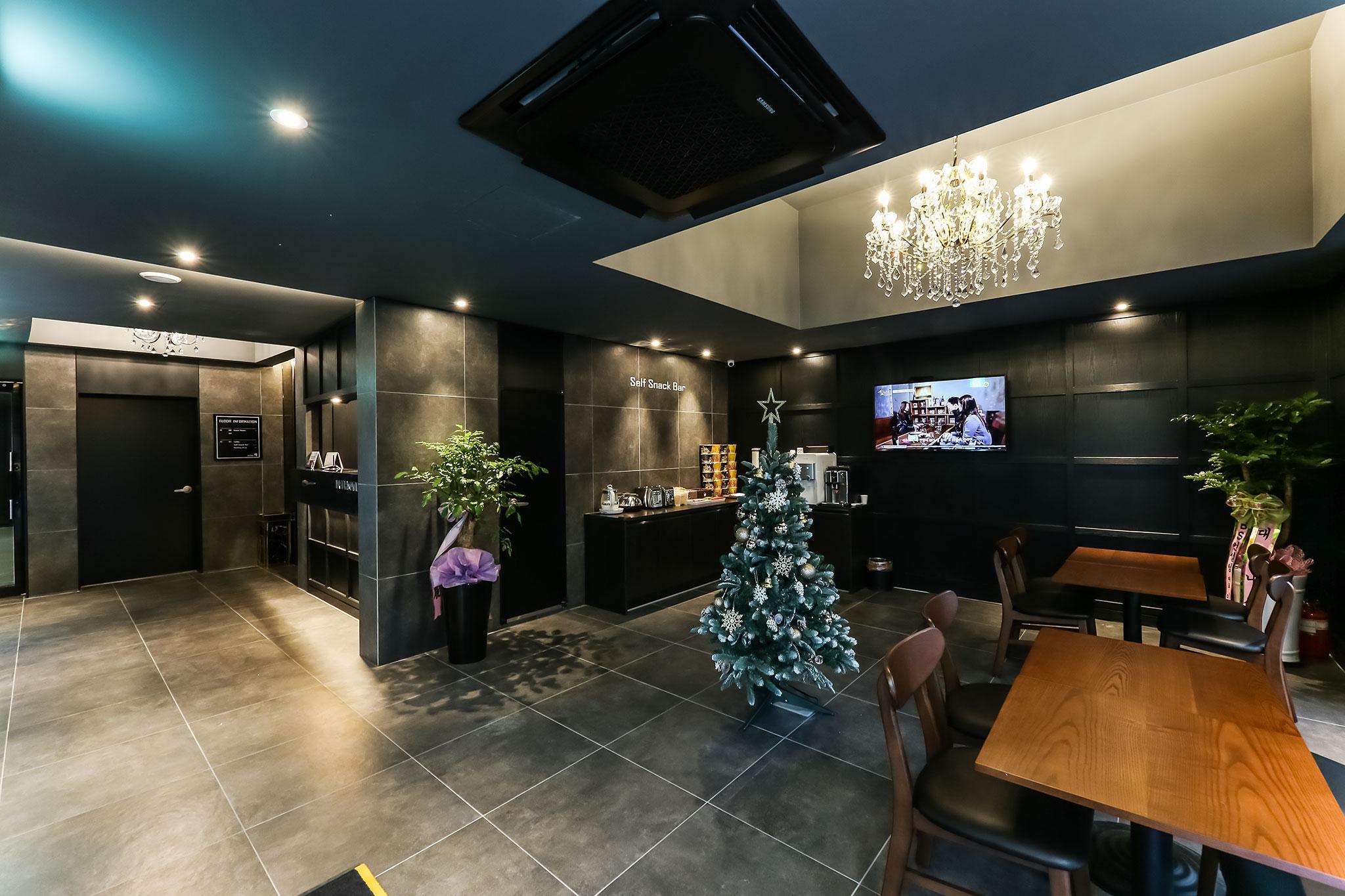아산 호텔 月 (월) (Asan Hotel 月 (Mon))