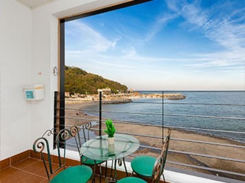 영덕 개미똥꾸펜션 (Yeongdeok Gaemitongkku Pension)