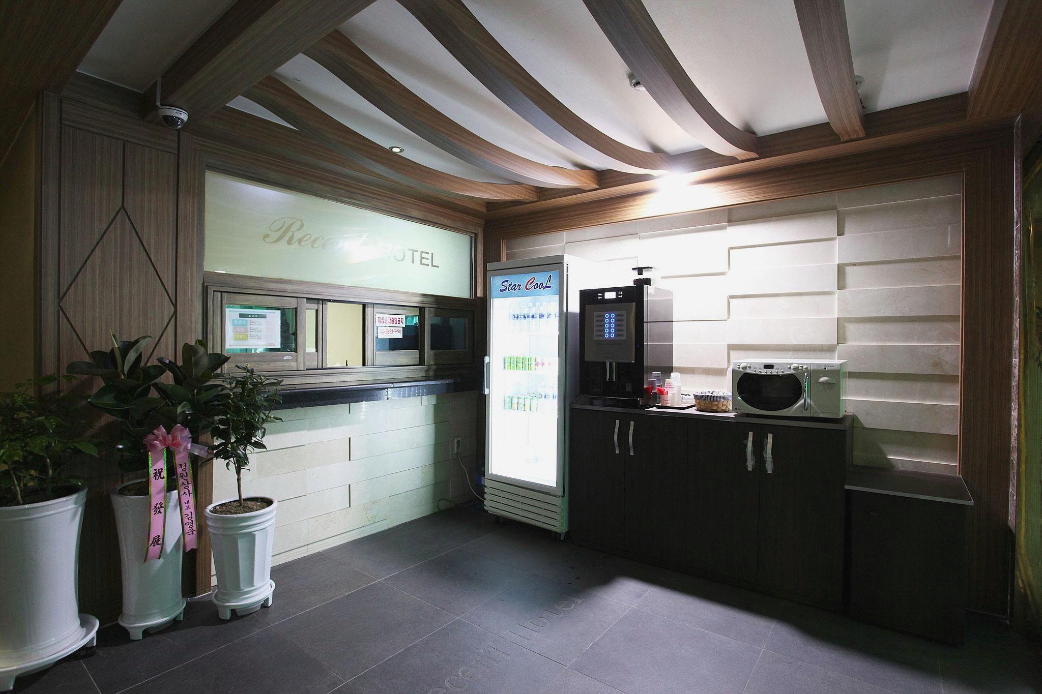 대전 대흥 호텔 노크온 (Daejeon Daeheung Hotel Knock On)