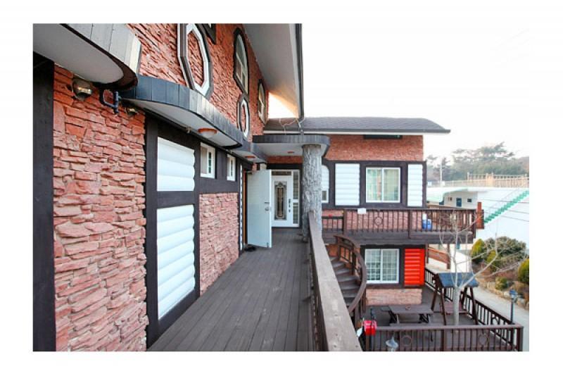 태안(안면도) 꽃지등대펜션 (Taean Kkotji Lighthouse Pension)