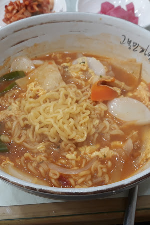 고봉민김밥인 수원벽적골망포역점