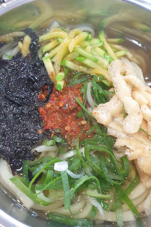 길동우동완도점