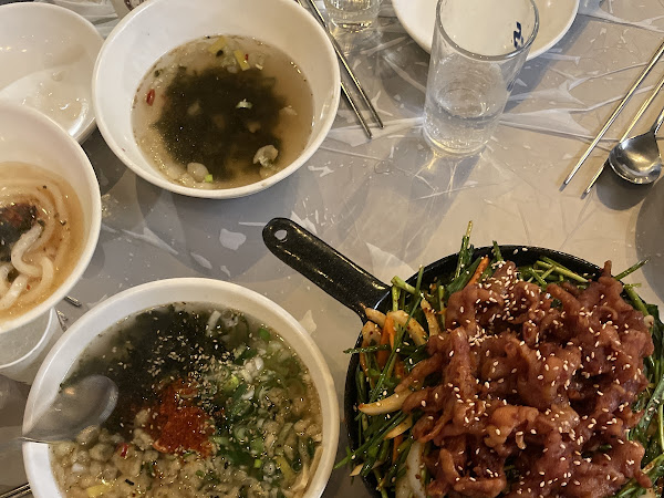 닭발굽는청년