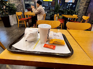맘스터치 보은점