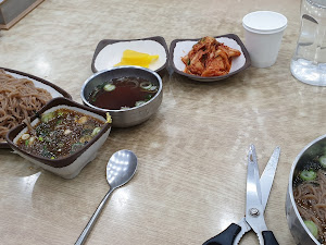 산수옥모밀집
