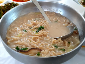 새참칼국수