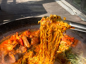 솥뚜껑 닭도리탕 가평본점