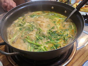 오늘은 오리 먹는날