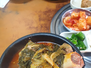 전주뼈다귀해장국