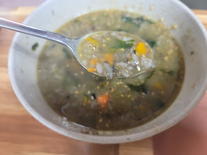 태양식당, 따개비칼국수, 오징어초무침