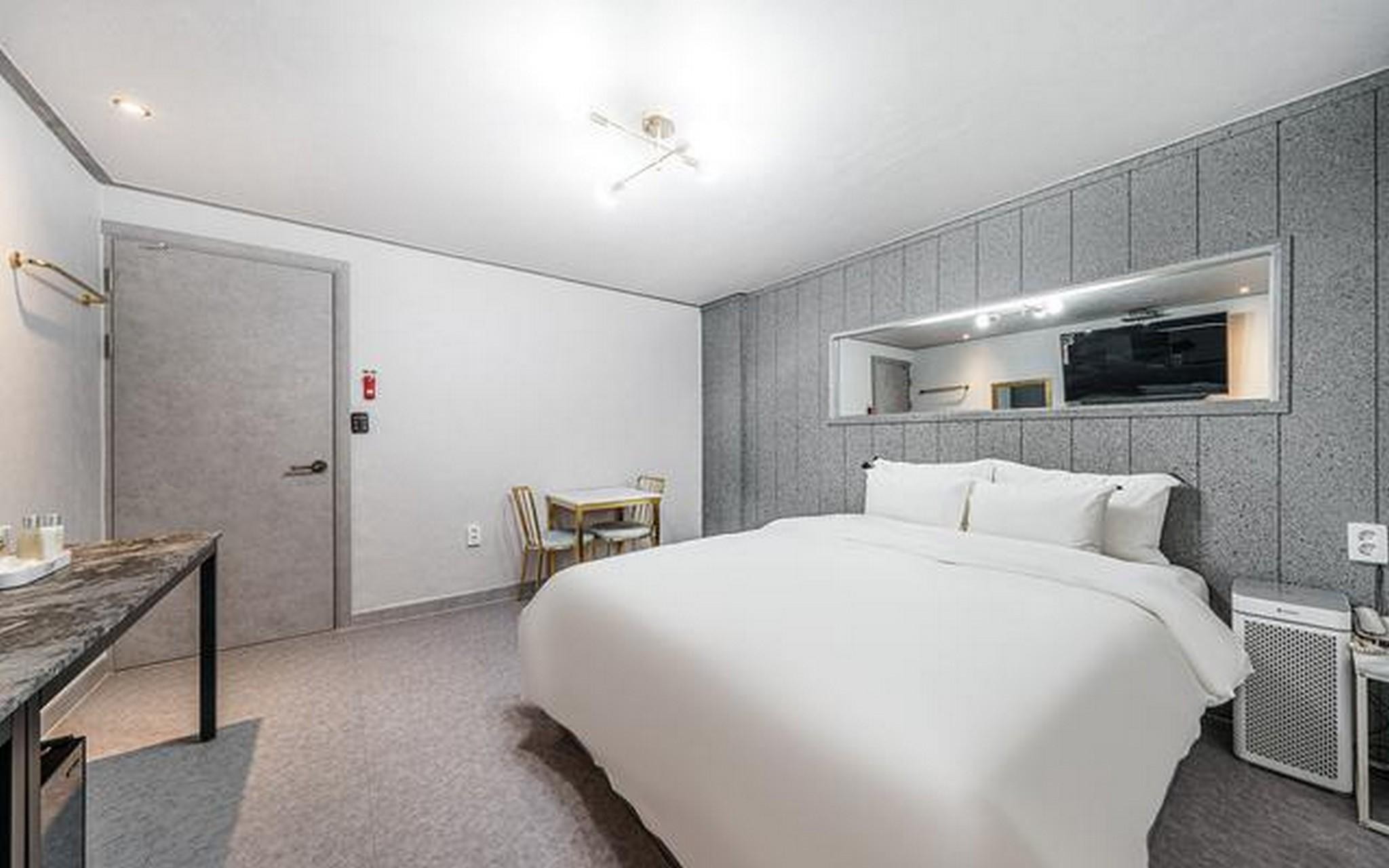 익산 호텔 리본 (Iksan Hotel Ribbon)