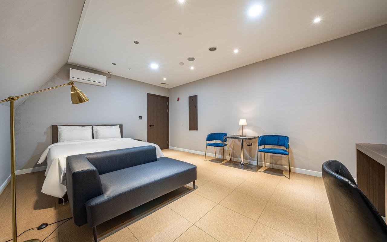 호텔 아모르 (Dongtan Hotel Amor)
