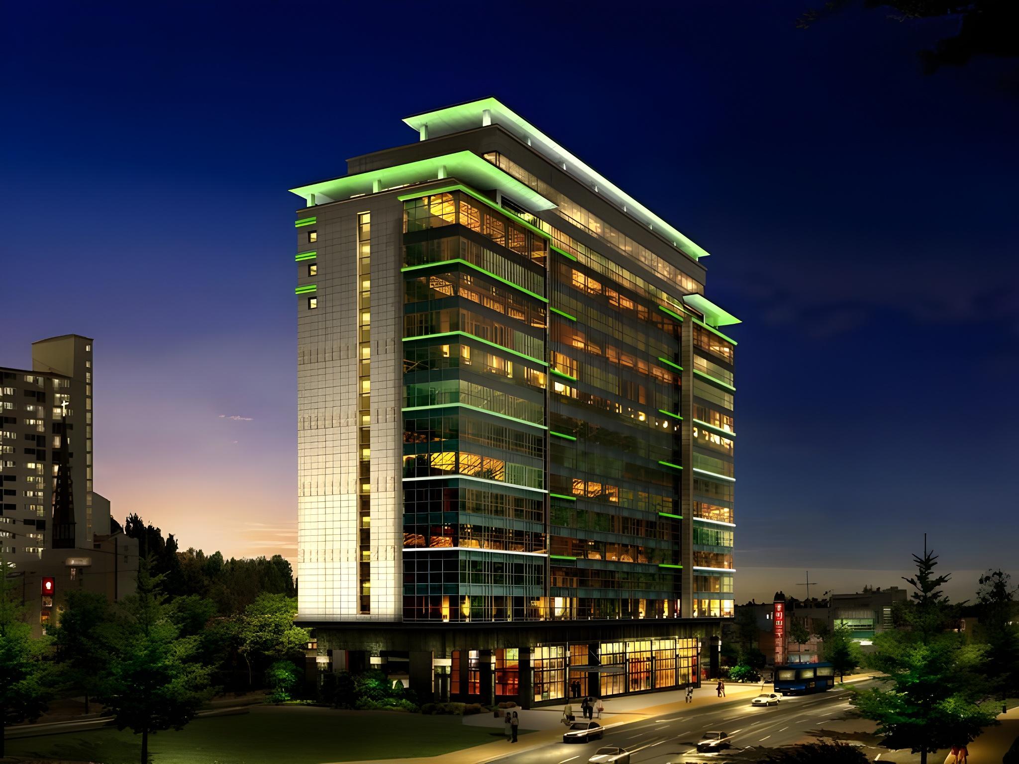 더 클래스 300 호텔 (The Class 300 Hotel & Resort)
