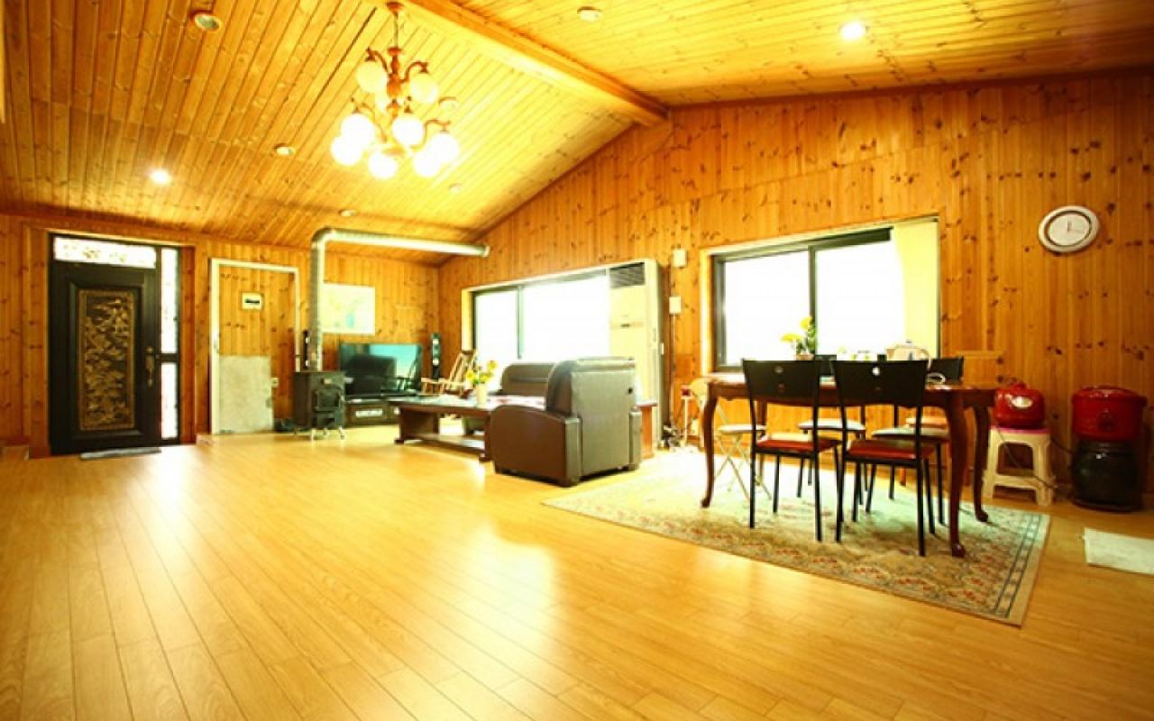 푸른하늘 펜션 (Bluesky Pension)