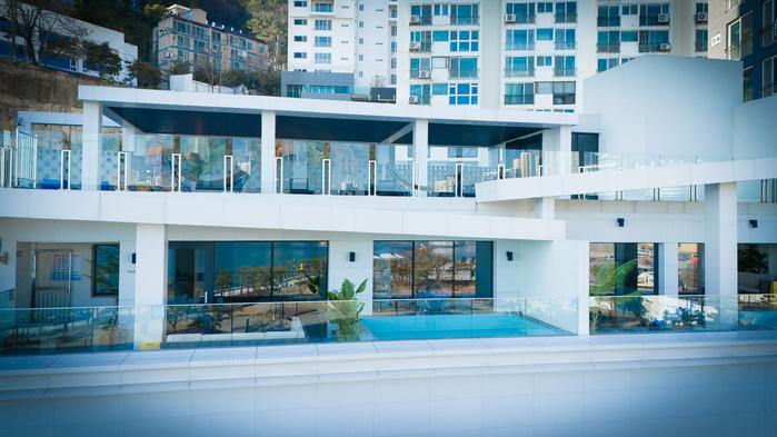Songdo Eternal Blue Pool Villa