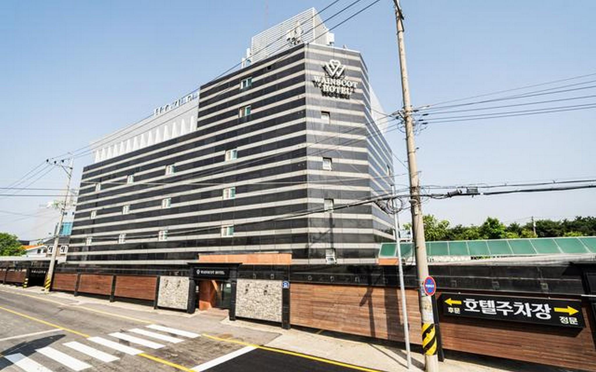웨인스코트 호텔 (Ilsan (Daehwa) Wainscot Hotel)