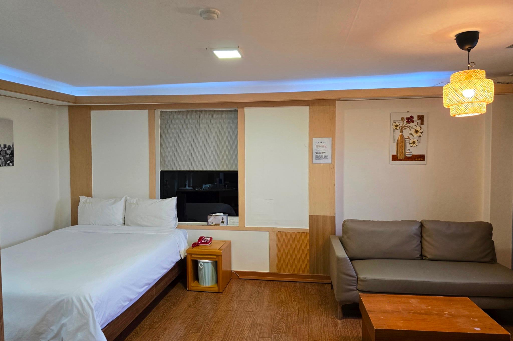 양평 동남모텔 (Yangpyeong Dongnam Motel)