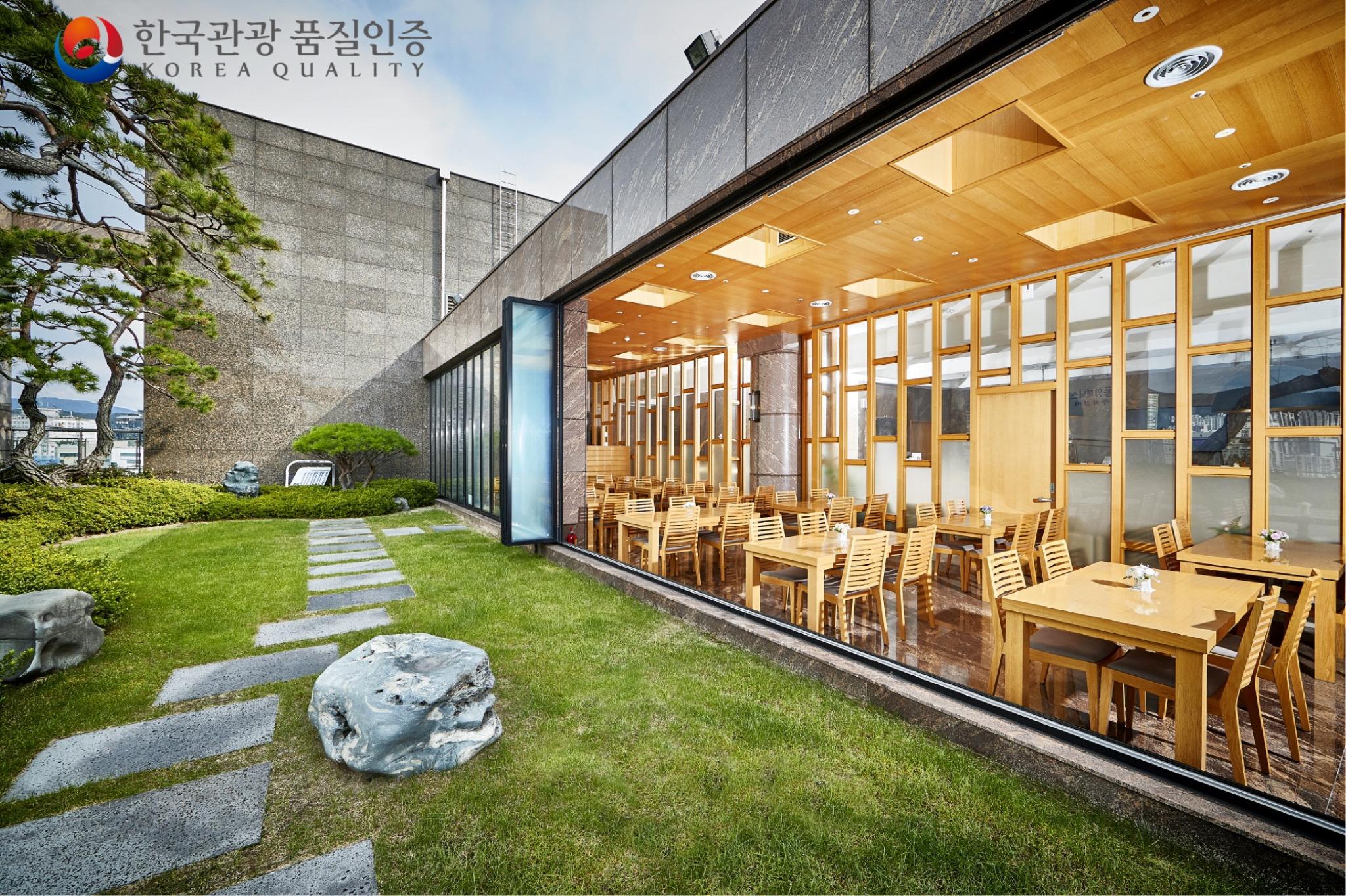 아르반 호텔 (Arban Hotel)