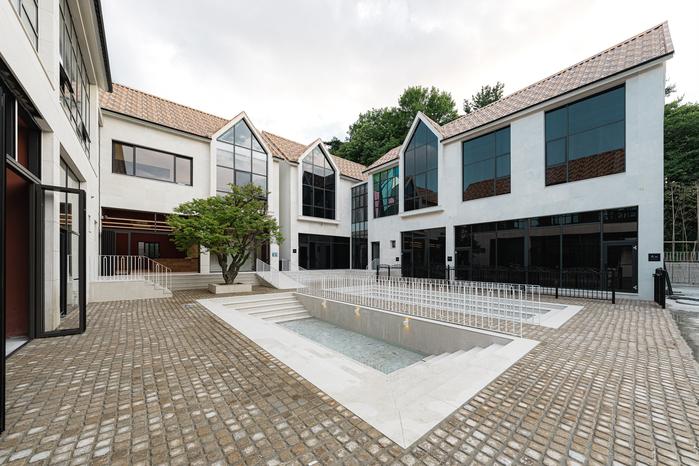 Damyang Strath House